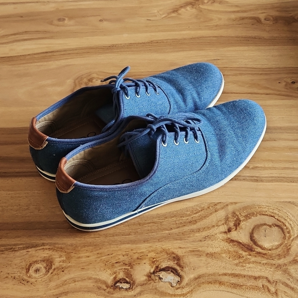 Aldo casual oxford shoes with a denim look, size 9